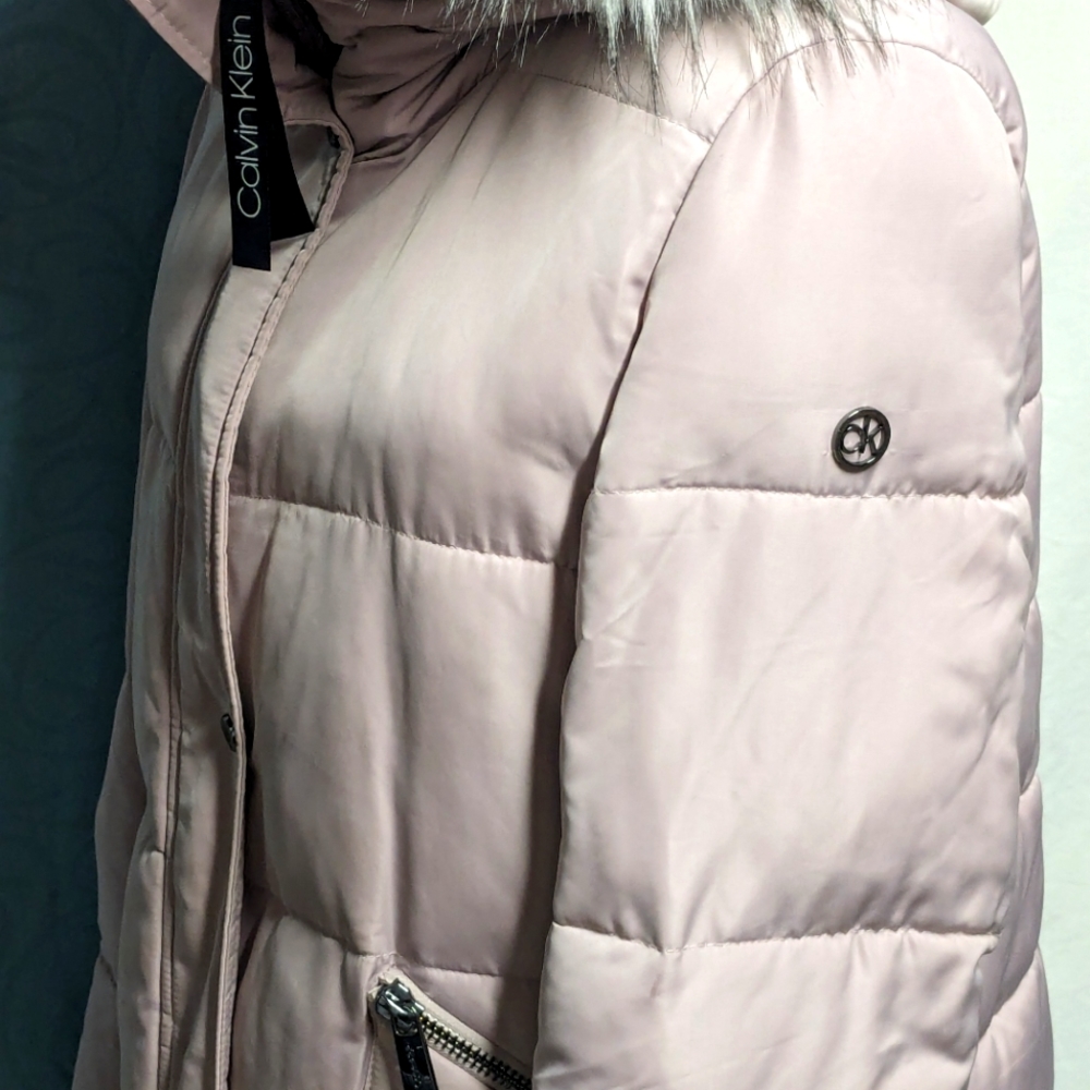 Calvin Klein Puffer Coat w/ Detachable Fur on Hood